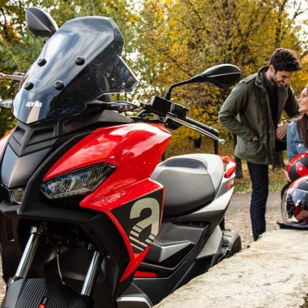 Aprilia SR GT 125 Sport $7,040 Save $1,100