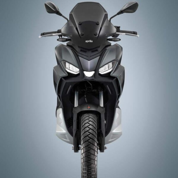 Aprilia SR GT Front
