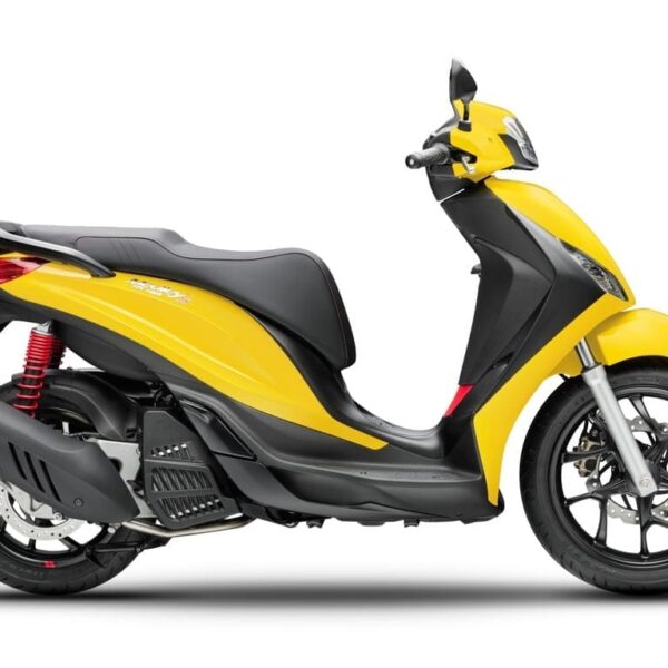 Piaggio Medley S 150 Yellow RH Side 2023