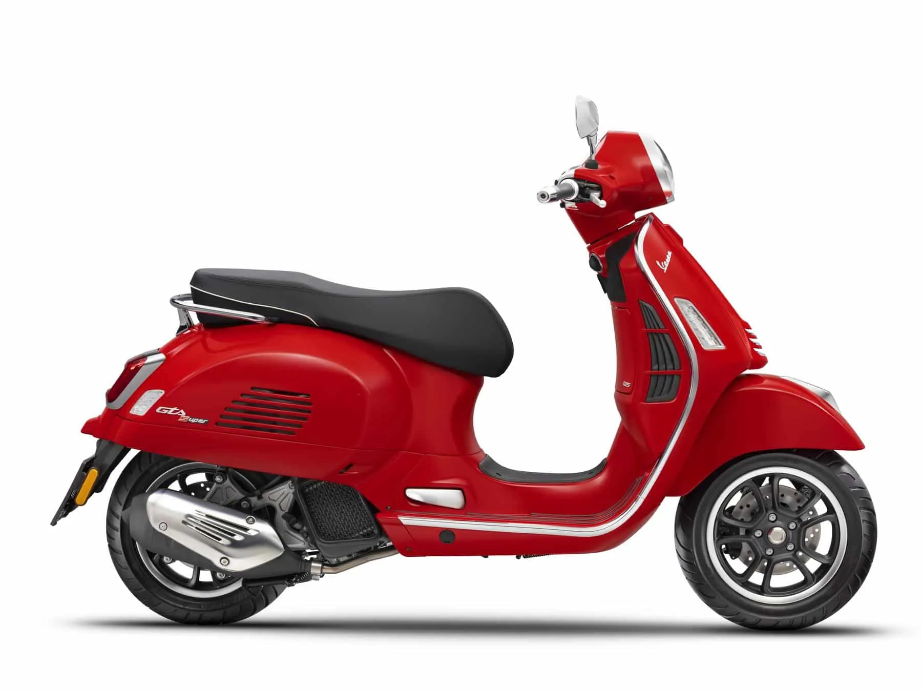 Vespa GTS Super 150 2025 Red RHS