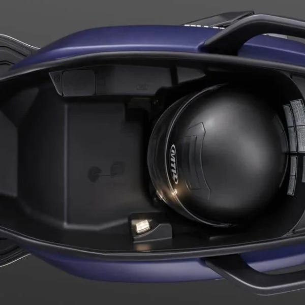 SYM MAXSYM 400i E5 Underseat storage