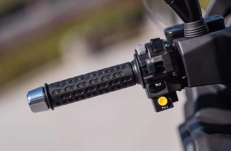 SYM MAXSYM 400i E5 Lifestyle 6