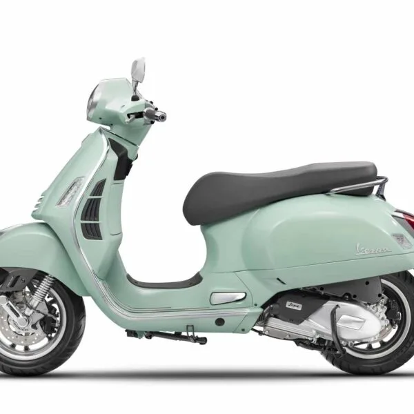 Vespa GTS Classic 300 Green Relax LHS