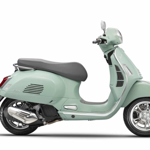 Vespa GTS Classic 300 Green Relax RHS