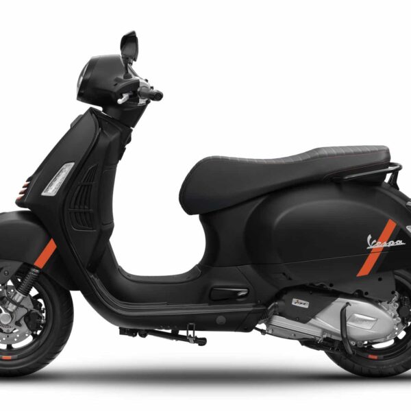 Vespa GTS Super Sport 300 HPE 2025 black LHS