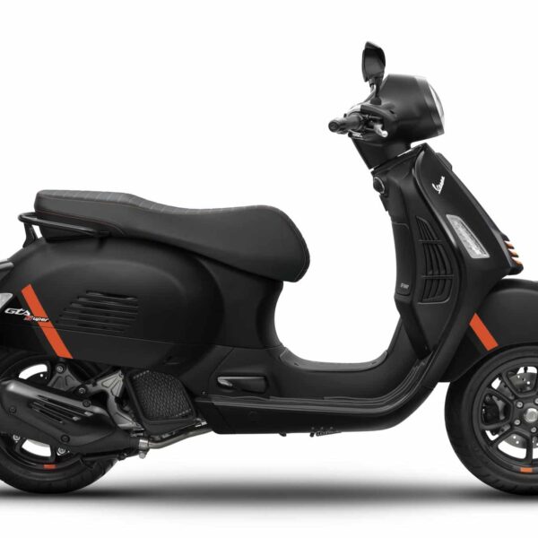 Vespa GTS Super Sport 300 HPE 2025 black RHS