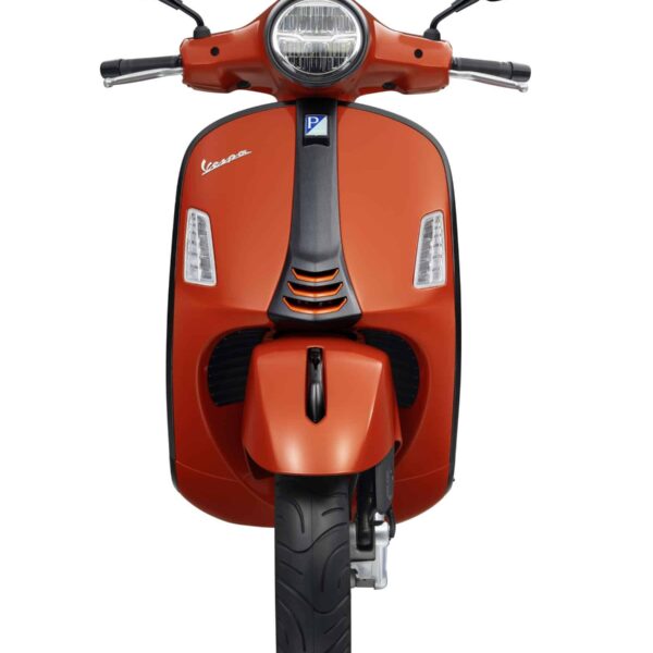 Vespa GTS Super Sport 300 HPE 2023 orange FRT