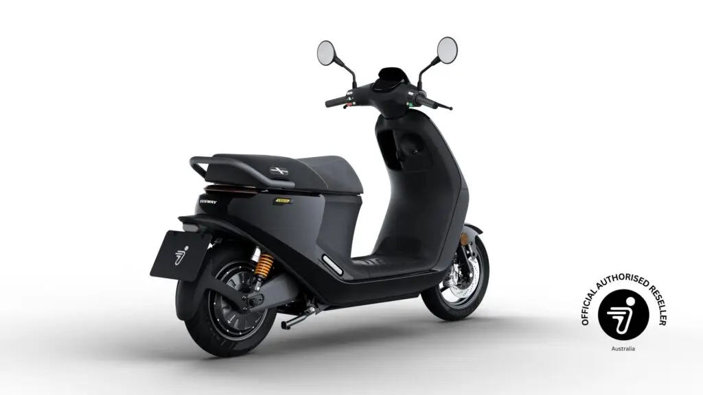 Segway E300SE e-Motorbike | e-Scooter