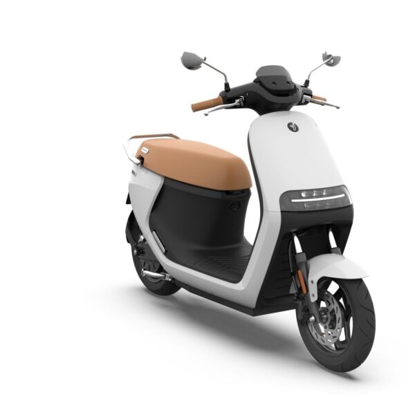 Segway-Ninebot E125S e-Motorbike |  e-Scooter
