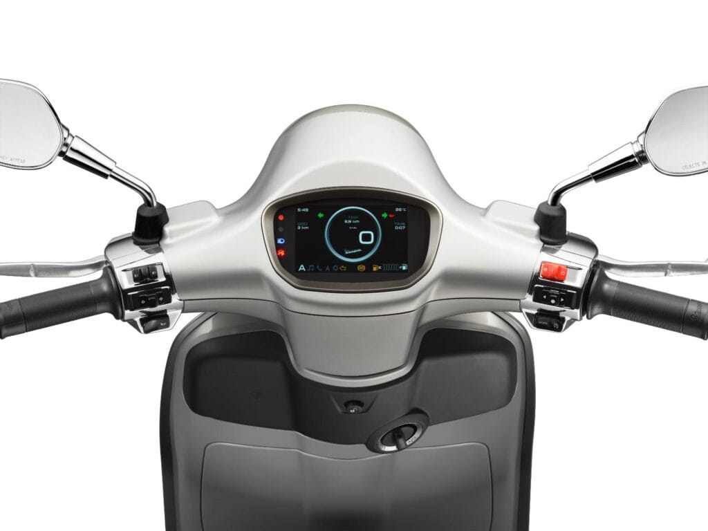 Vespa Primavera 150 Tech Blue Energico 2024 Build-MY25 $8990 - Image 3
