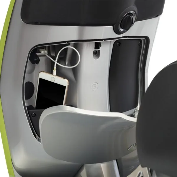 Vespa Sprint 150 Tech Glove Box