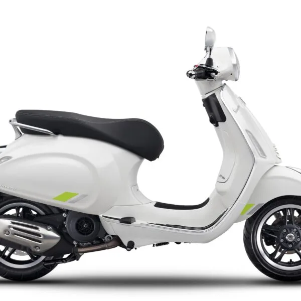 Vespa Primavera 150 Tech White Vespa Primavera 150 Tech White Bianco Innocenza at Scooteria Sydney