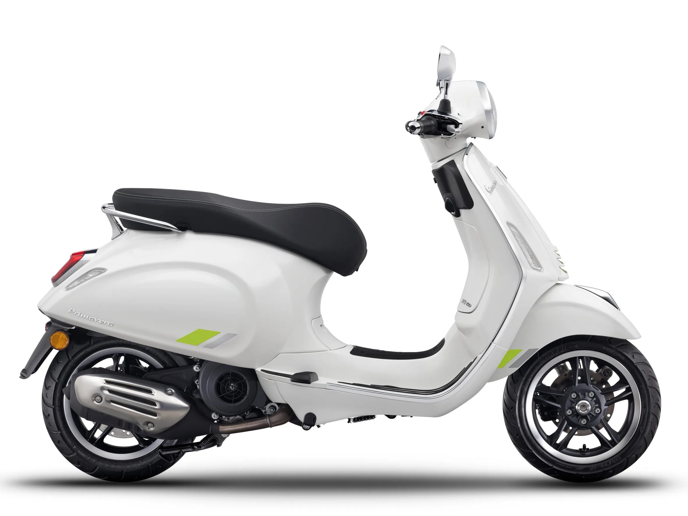 Vespa Primavera 150 Tech White Vespa Primavera 150 Tech White Bianco Innocenza at Scooteria Sydney