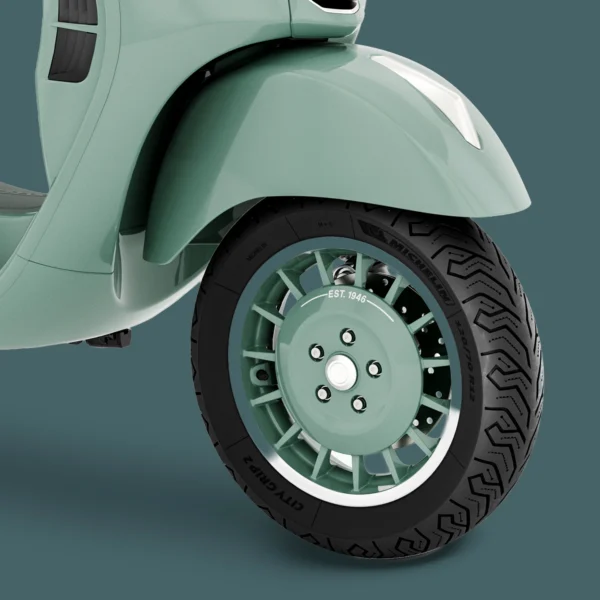Vespa GTS 300 80th Anniversary front wheel