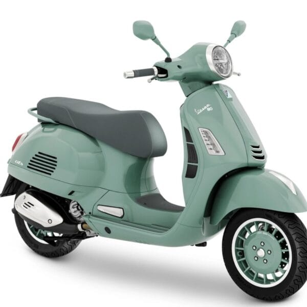 Vespa GTS 300 80th Anniversary Dashy_right_side