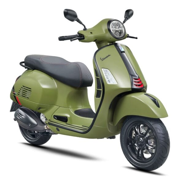Vespa 2026 GTS 300 Super Sport Verde Tenace Green right angle